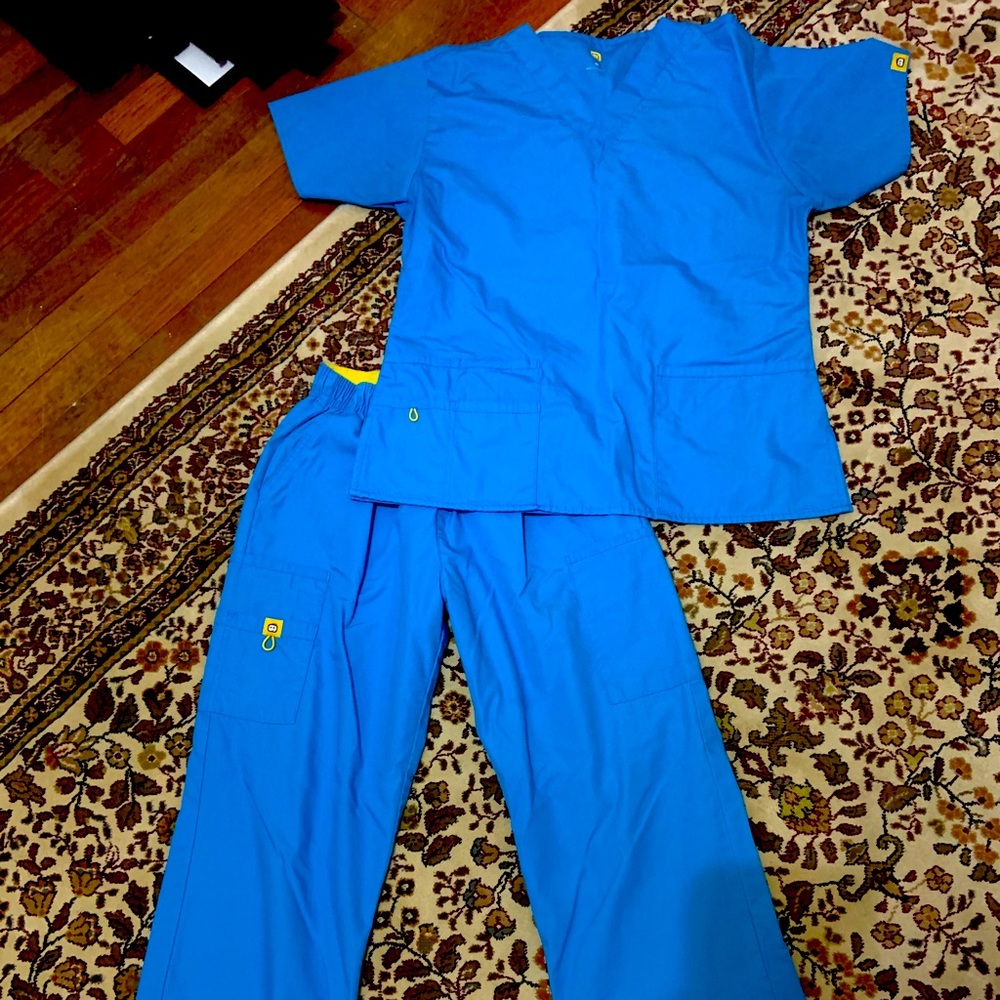 🏥WonderWink Medium Scrubs 👩🏻‍⚕️
